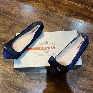 Authentic PRADA women’s ballerina flats size 6